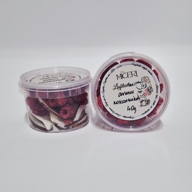 AVENES un KOKOSRIEKSTS